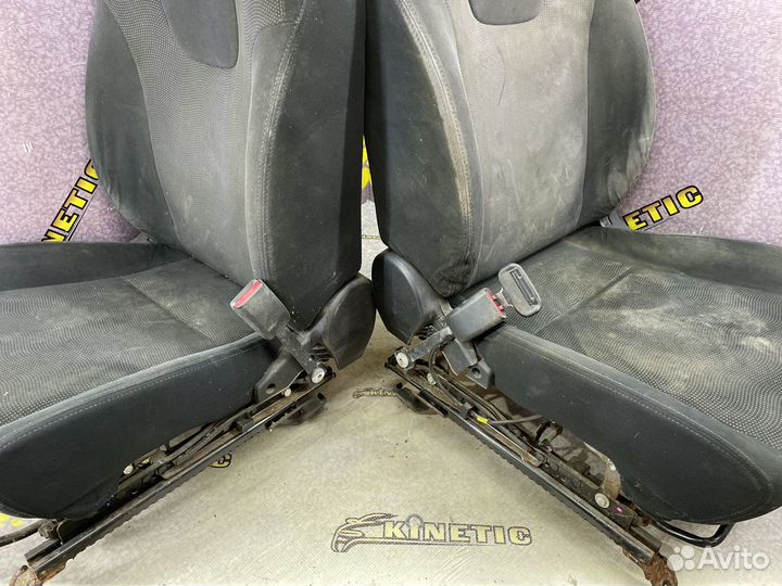 Сиденье переднее (пара) Субару Импреза GE GH