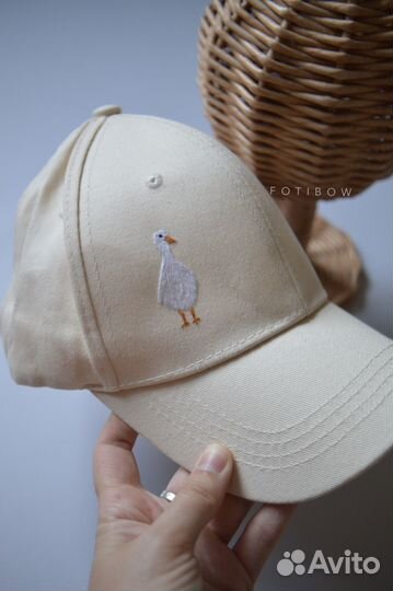 Бейсболка с вышивкой