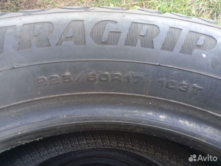 Goodyear HydraGrip 225/60 R17