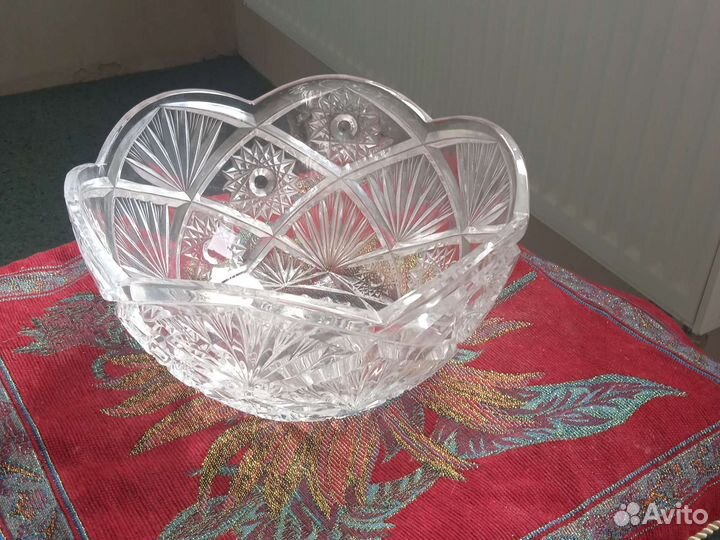 Хрустальная ваза