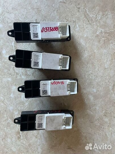 Кнопка стеклоподъемника Mazda Mazda 6 GH 2007-2012