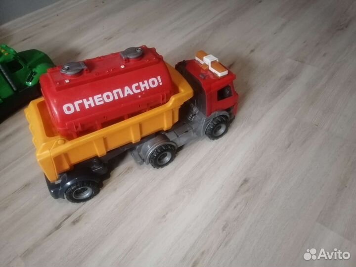 Машина бензовоз и лесовоз