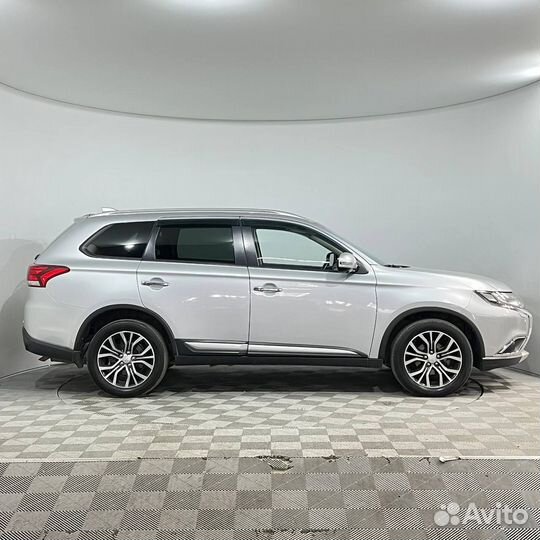 Mitsubishi Outlander 2.4 CVT, 2018, 118 453 км
