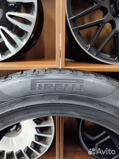 Pirelli Scorpion Winter 275/45 R21 и 315/40 R21 107V