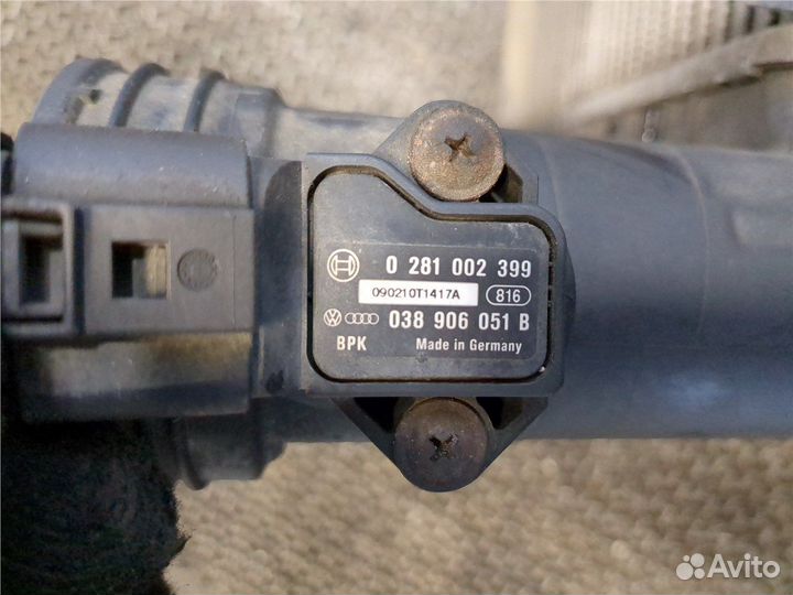 Радиатор интеркулера Volkswagen Caddy, 2009