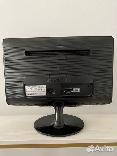 Монитор Samsung 20