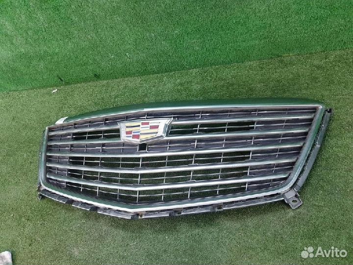 Решетка радиатора Cadillac XT5