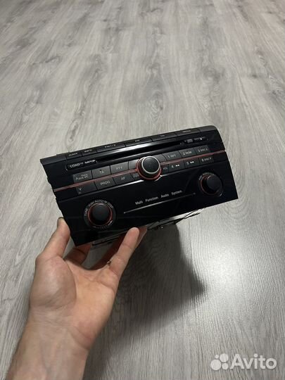 Штатное головное устройство mazda 3bk