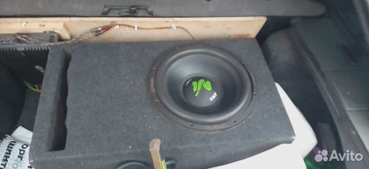 Продаю сабвуфер мачета
