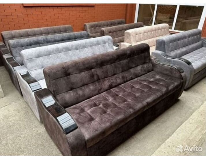 Угловой диван раскладной в наличии не б/у