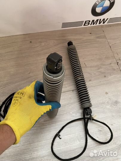 Амортизатор багажника левый/правый BMW F10