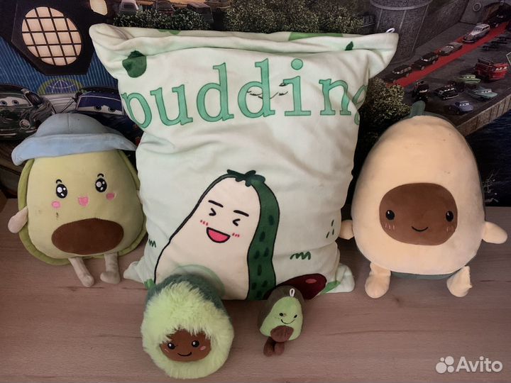 Мягкая игрушка авокадо