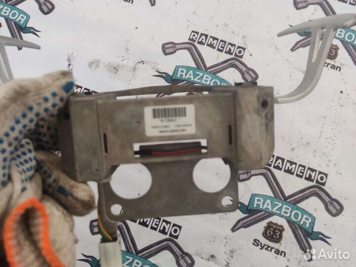 Подрулевой переключатель кпп Mitsubishi Outlander