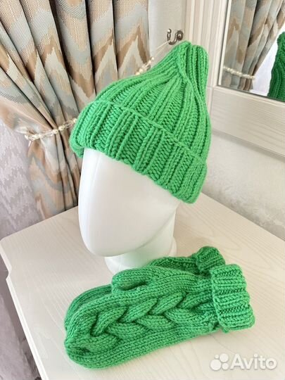 Шапка и варежки