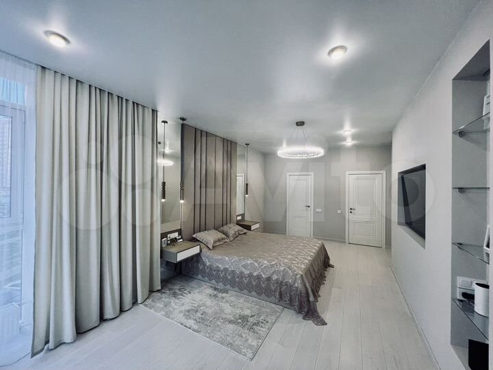 3-к. квартира, 132 м², 4/17 эт.