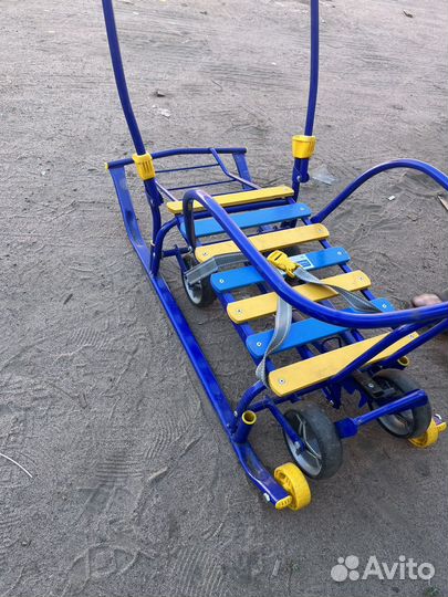 Детские санки с колесами