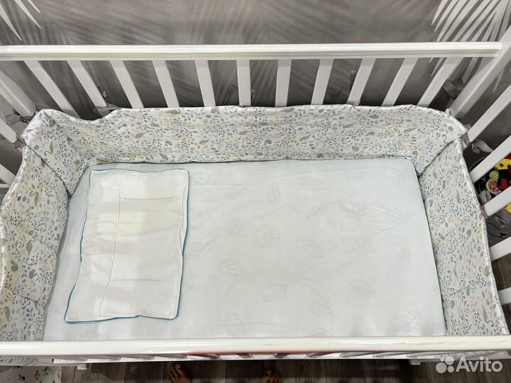 Кровать детская с матрасом 120*60