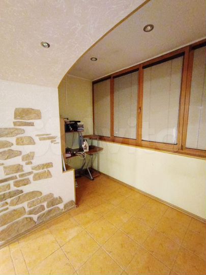 2-к. квартира, 95 м², 3/6 эт.