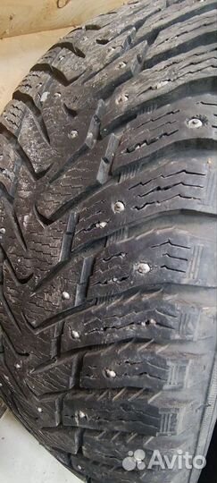 Nokian Tyres Hakkapeliitta 8 SUV 265/70 R16 114