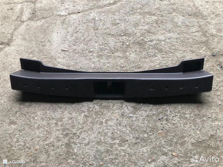 Накладка замка багажника на toyota passo NGC30 1nr