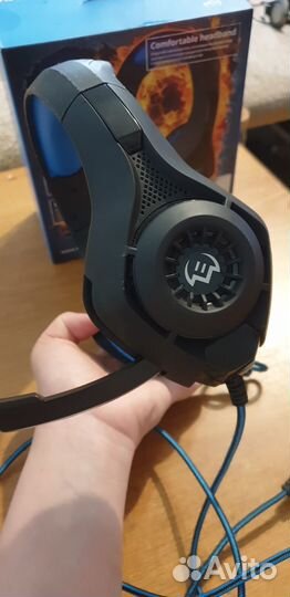 Игровые стереонаушники с микрофоном Sven