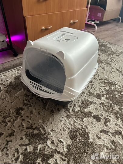 Лоток для кошек большойи и лежанка