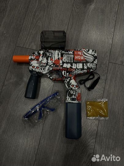 Гидрогелевый пистолет-пулемет