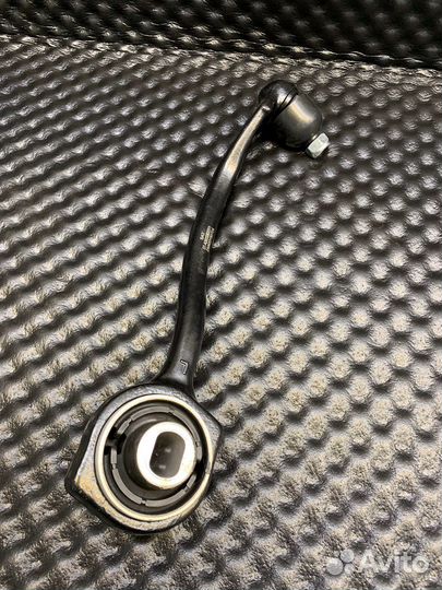 Рычаг передний (нижний) mercedes-benz W203 LH