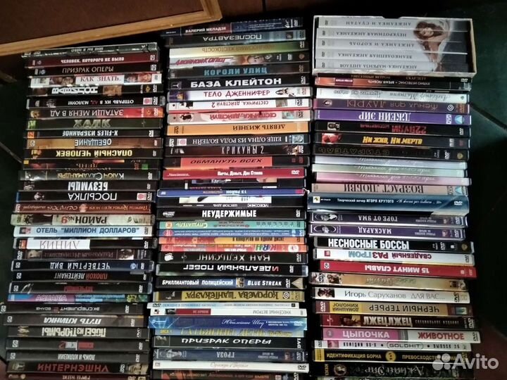 Dvd диски 130шт+проигрыватель