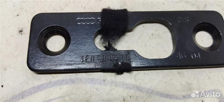 Кронштейн (сопут. товар) Audi A8 D3 4E 2004-2010