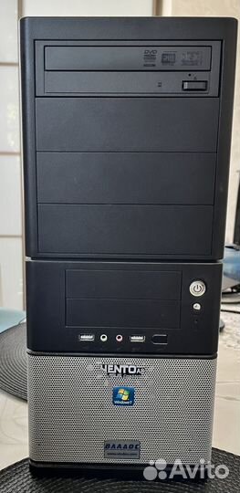 Системный блок с монитором