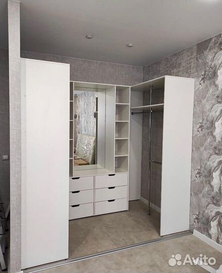 Шкафы купе на заказ. В любом стиле