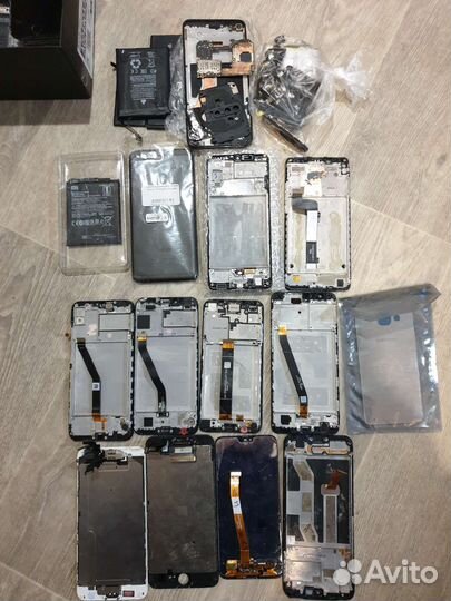 Экраны для телефонов и чехлы цена за лот