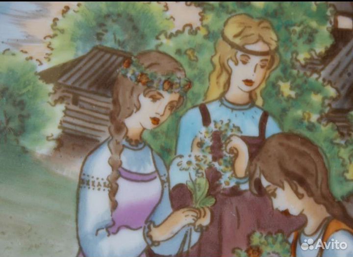 Тарелка декоративная Дулево