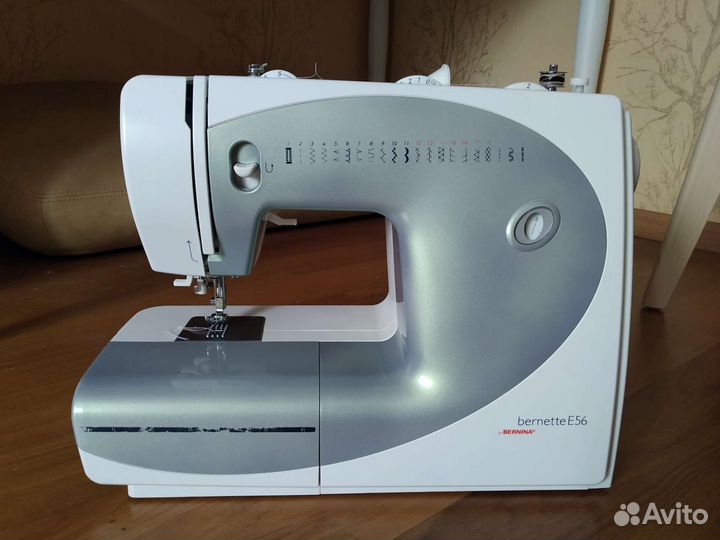 Швейная машинка Bernina Bernette E66