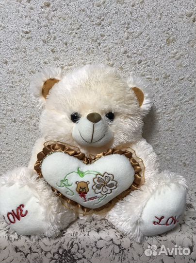 Плюшевый медведь