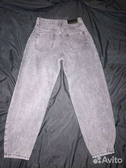 Джинсы бананы женские