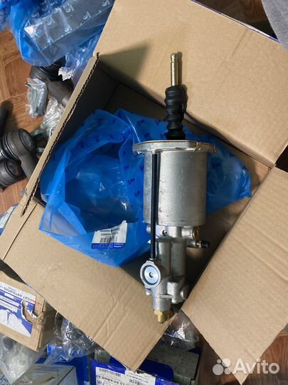 Пневмогидроусилитель