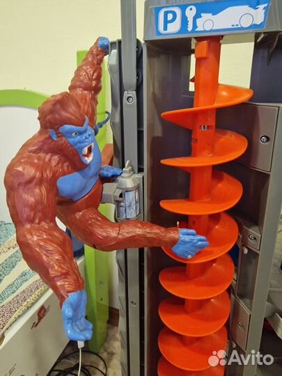 Трек HotWheels Super Ultimate Garage