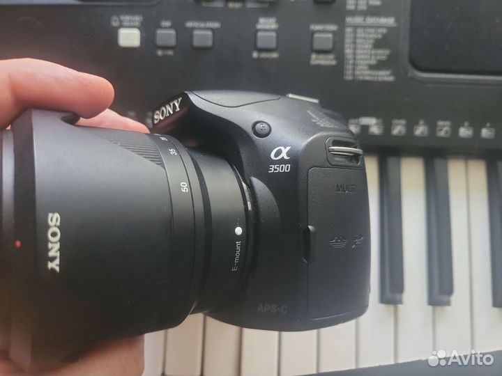 Зеркальный фотоаппарат Sony a3500