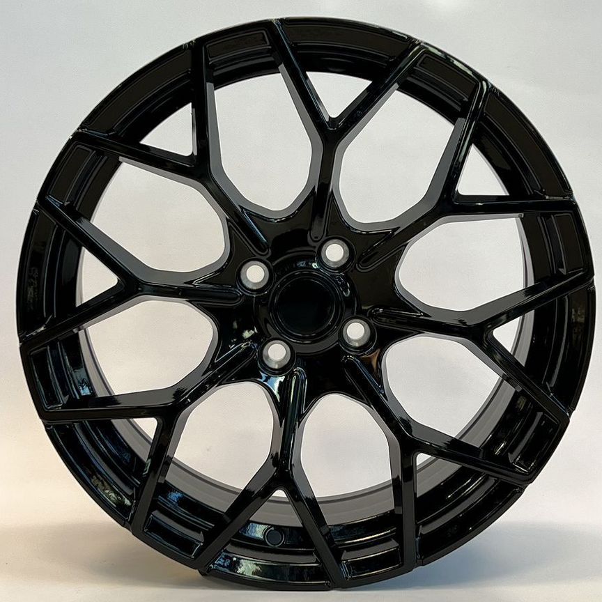 Литые диски Brabus 7×R17 4×100