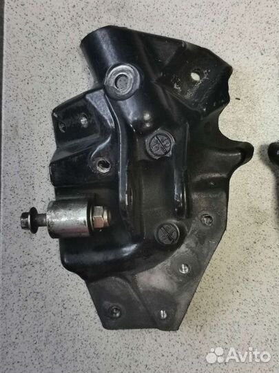 Упор амортизатора Arctic Cat M1100