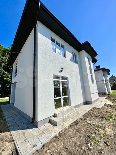 Дом 170 м² на участке 5 сот.