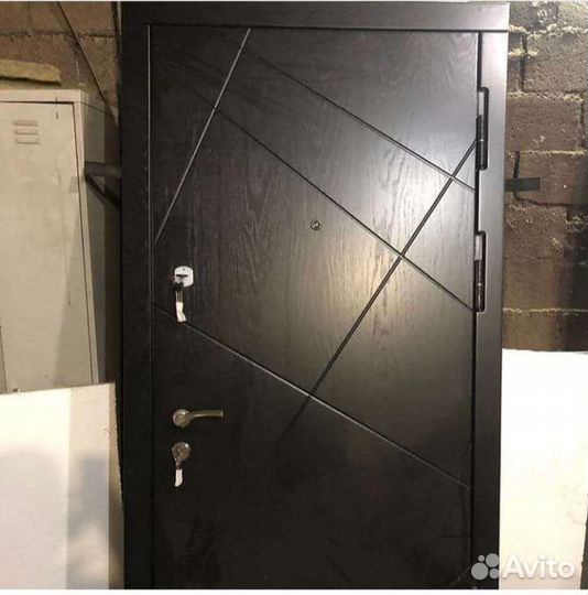 Двери входные металлические заводские 4007
