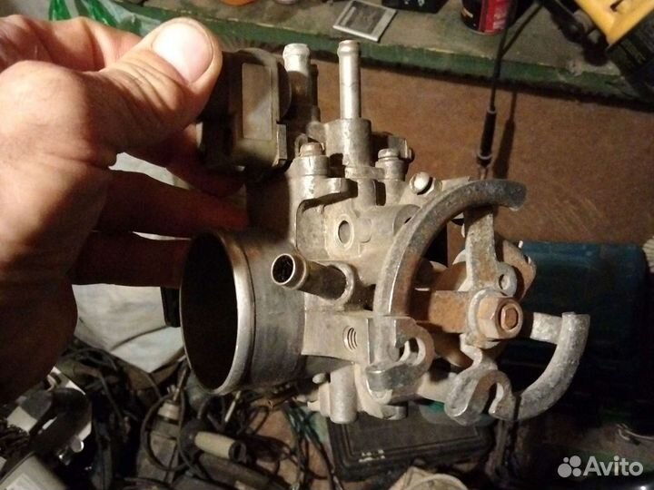 Дроссельная заслонка