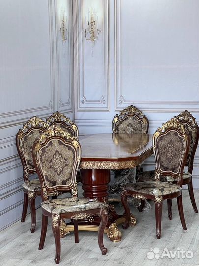 Столы и стулья