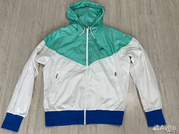 Ветровка Nike