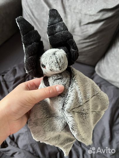 Летучая мышь игрушка