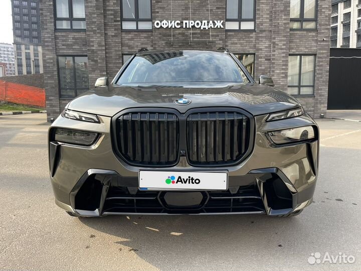 BMW X7 3.0 AT, 2022, 5 000 км