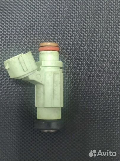 Форсунка топливная Mitsubishi Outlander 2 4G63